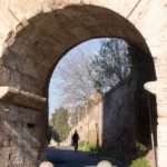 Rom zu Fuß Celio Durchgang