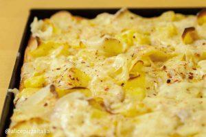 Alicepizza Provolone and potatoes