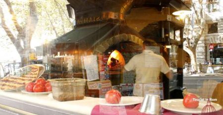 Eating out in Rome · Street Food and Restaurants